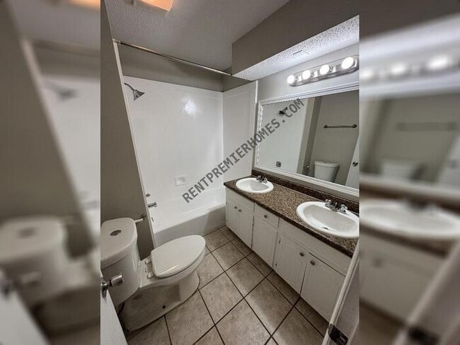 Building Photo - 4509 Valley Brook Dr