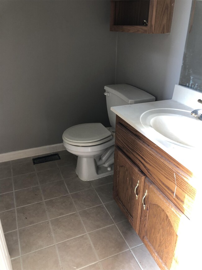 Building Photo - 5509 Woodcross Pl