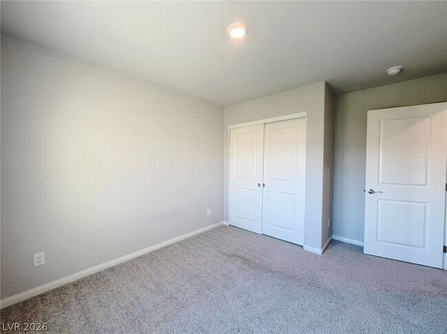 Building Photo - 7534 W Diablo Dr