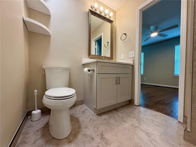 Building Photo - 405 Oak Harbor Ct