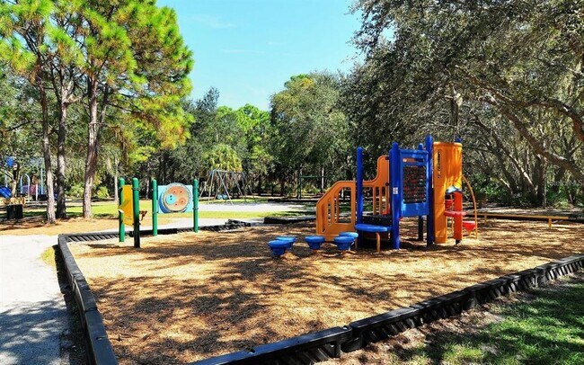 Building Photo - 4140 Central Sarasota Pkwy