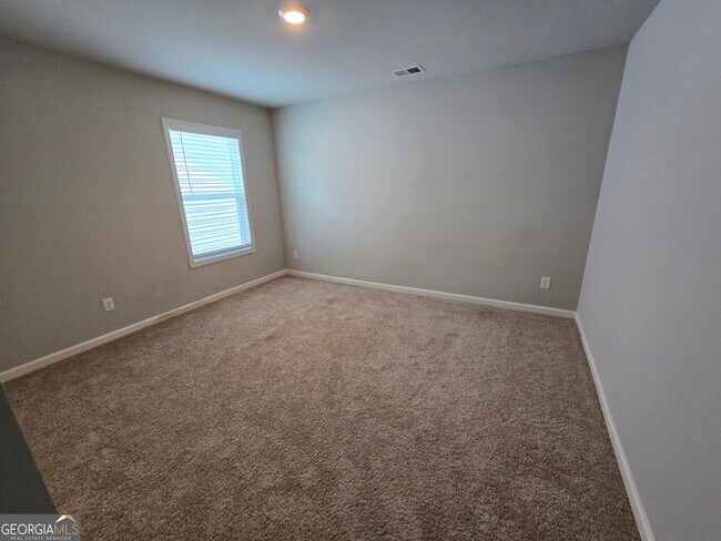 Building Photo - 121 Valimar Dr