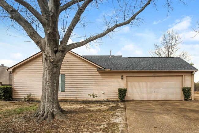 Building Photo - 6991 Raleigh Lagrange Rd