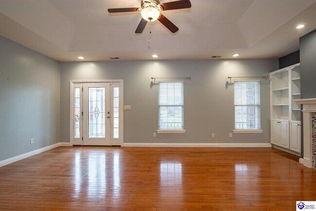 Building Photo - 45 Crosslin Ct