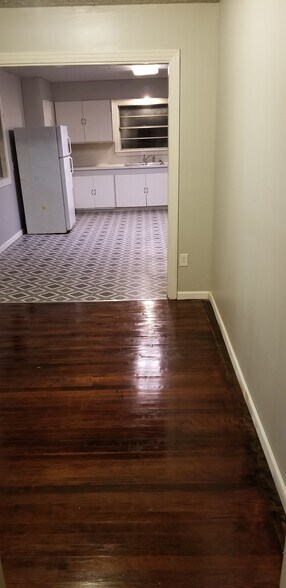 Building Photo - 4808 S Westhaven Dr