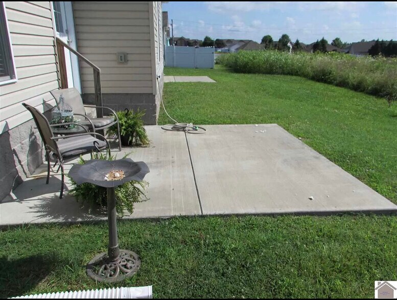 Back patio - 2352 Ascot Downs