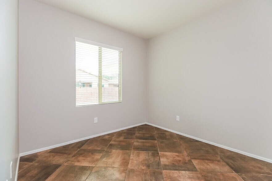 Building Photo - 1176 E Madera Grove Ln