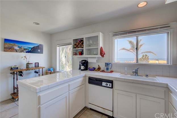 Building Photo - 223 24th St