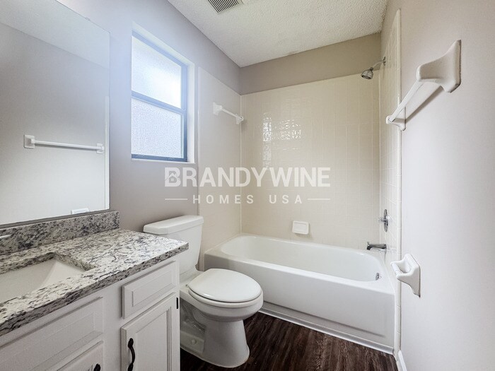 Building Photo - 3847 English Colony Dr N