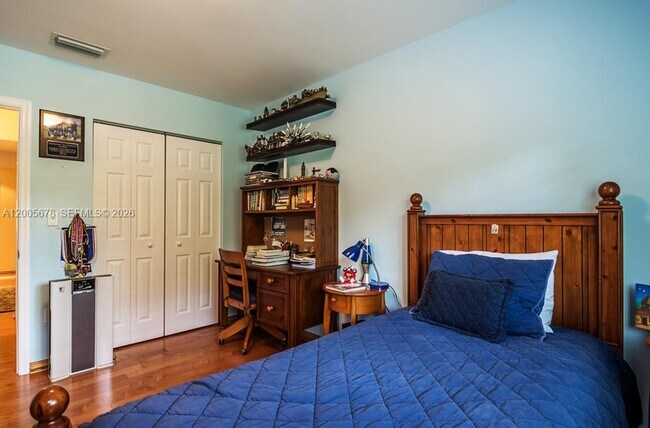 Building Photo - 1237 Aduana Ave