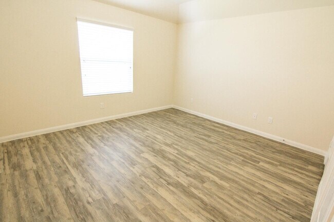 Building Photo - 5627 Rocky Trail Dr