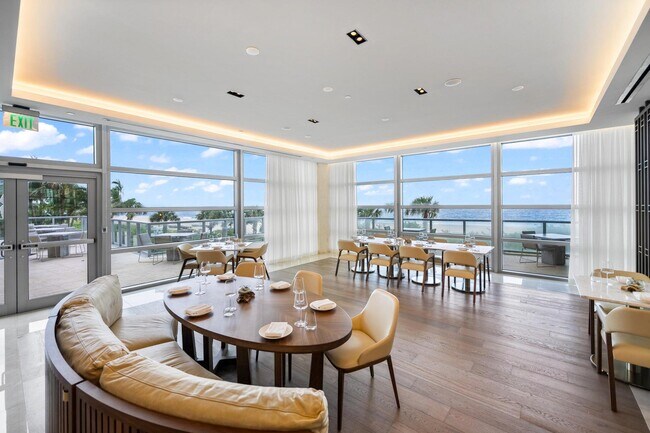 Building Photo - 3100 N Ocean Dr