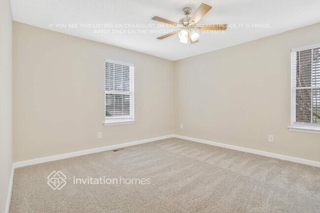 Building Photo - 282 Seals Dr