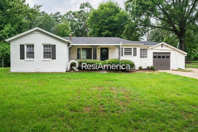 Primary Photo - Adorable 2/1 in 38116!