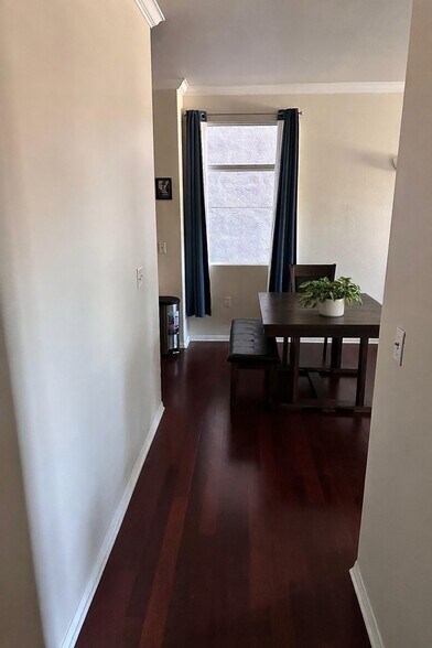 Building Photo - 1642 7th Ave