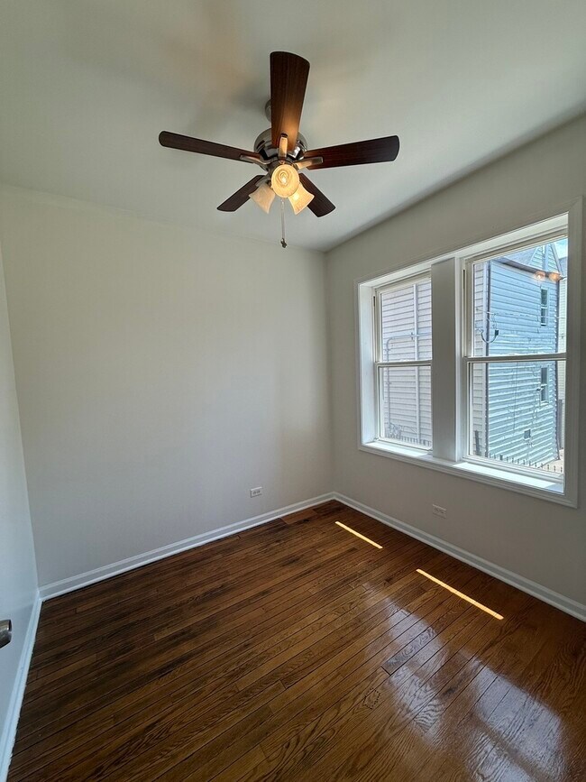 Building Photo - 7628 S Drexel Ave