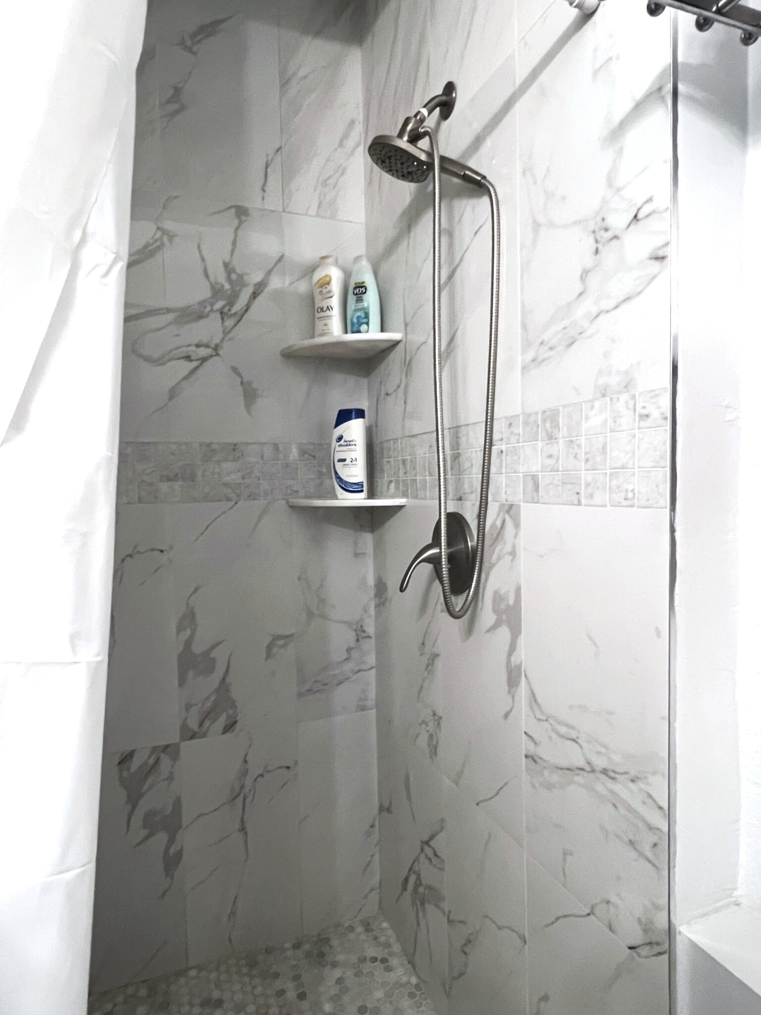 Building Photo - 515 N Azusa Ave