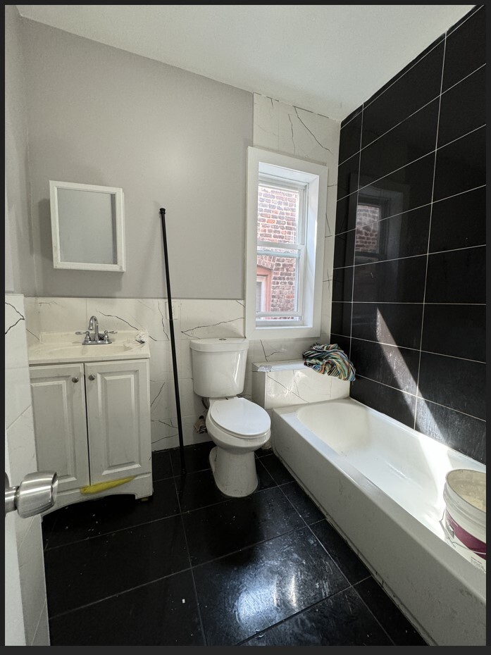 Unit 2 - 268 Dwight St