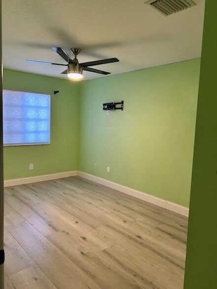 Building Photo - 1305 Lucaya Dr