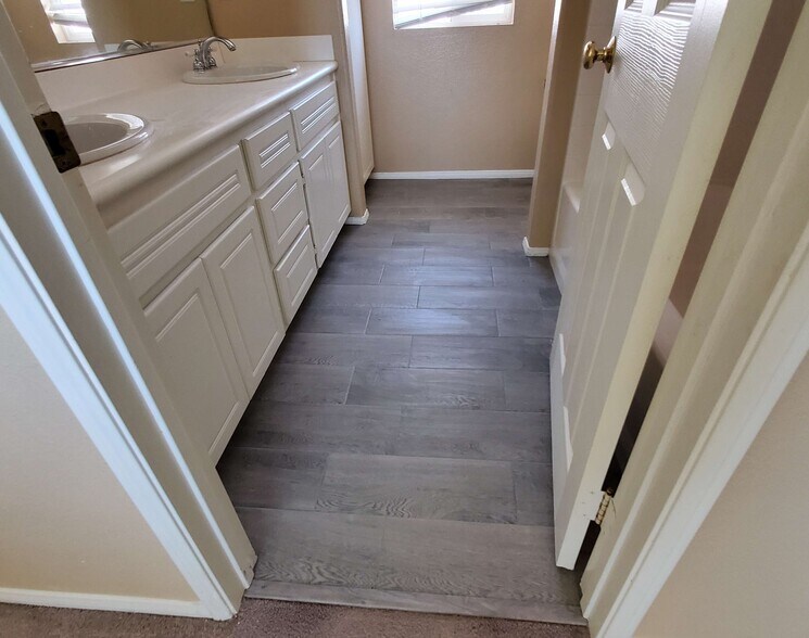 Building Photo - 24747 Montevista Cir
