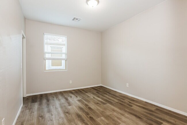 Building Photo - 7342 W St Charles Ave