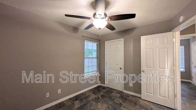 Building Photo - 3180 Birdseye Cir