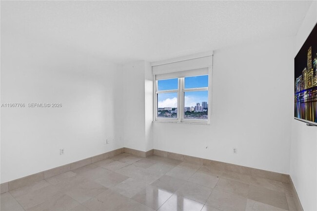 Building Photo - 3000 Coral Wy