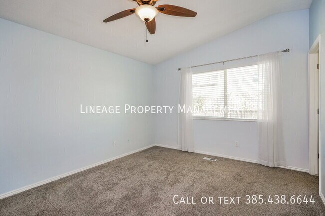 Building Photo - 460 W 2325 N