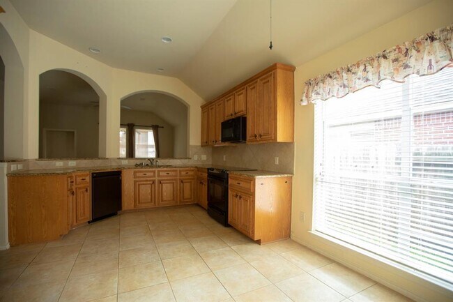 Building Photo - 5942 Turkey Creek