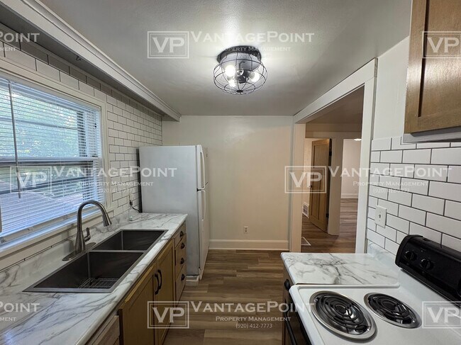 Building Photo - 1517A Oregon St
