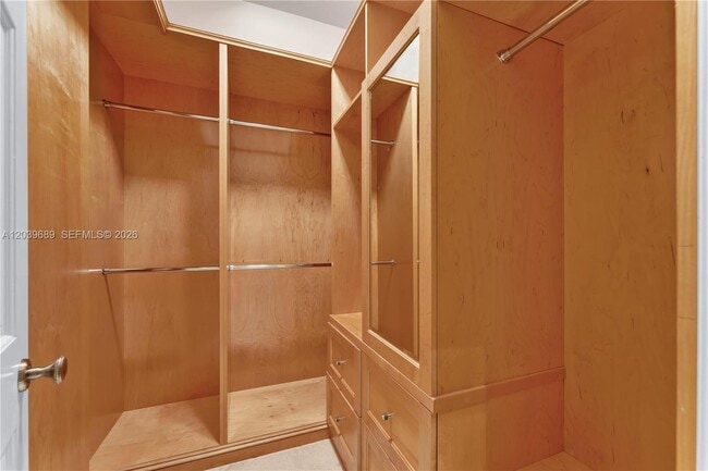 Building Photo - 2244 Fisher Island Dr