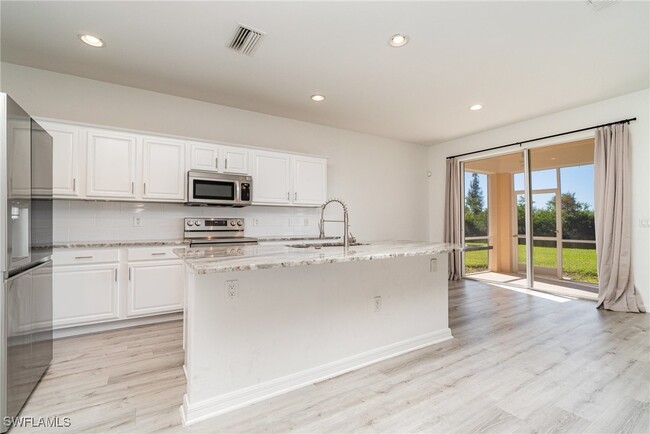 Building Photo - 2656 Sunvale Ct