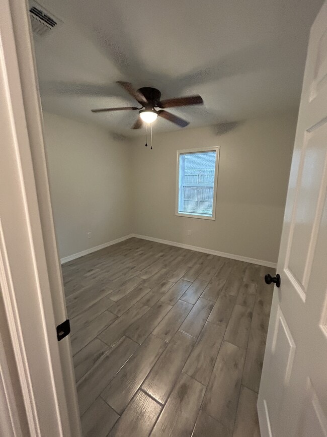 Building Photo - 2515 Kavanaugh Rd