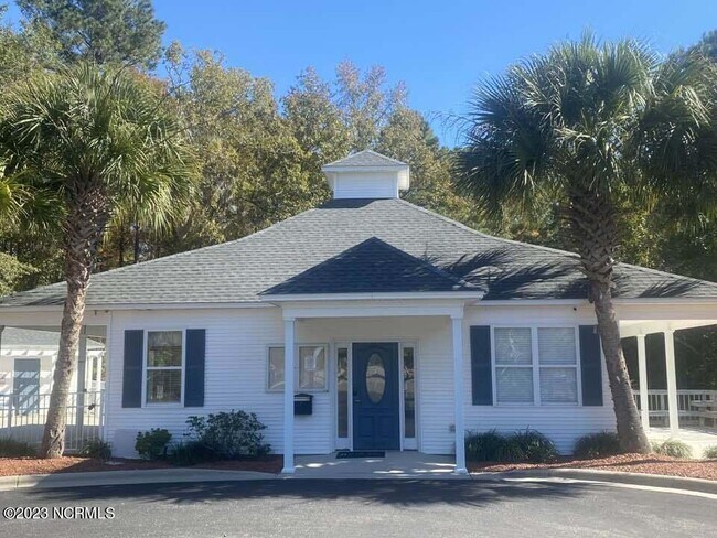 Building Photo - Home for rent with close proximity to transportation, shopping, Downtown Wilmington and restaurants.