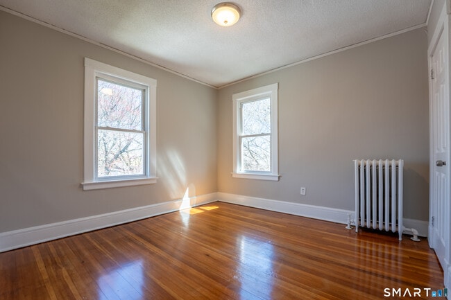 Building Photo - 47-49-49 Roxbury St