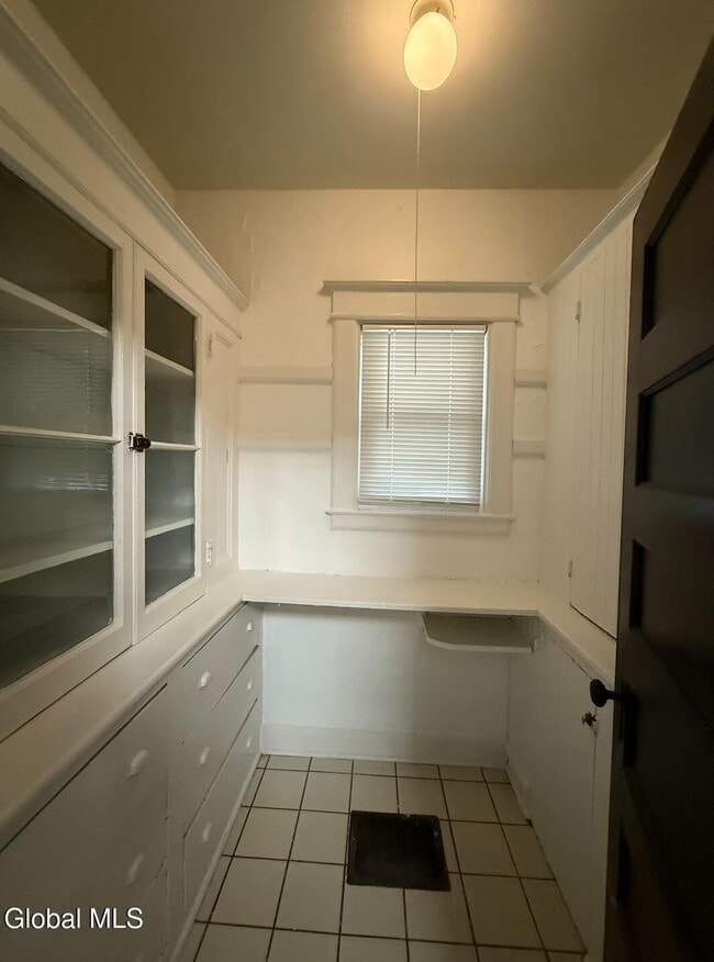 Building Photo - 278 Manning Blvd