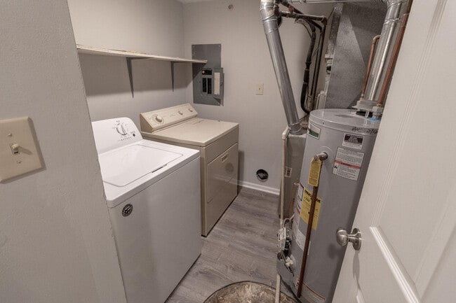 Building Photo - 3705 Hermitage Rd