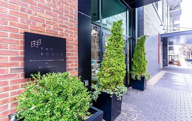 Building Photo - 6 Minute Walk to the Metro! 25 Minute Walk...