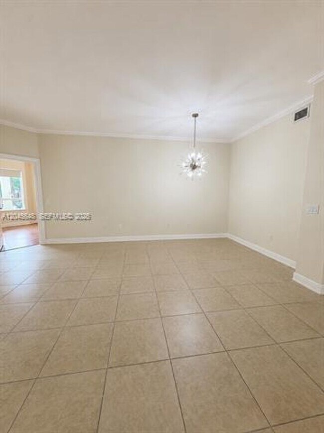 Building Photo - 16100 Emerald Estates Dr