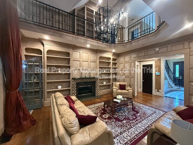 Building Photo - 10 Postbridge Ct