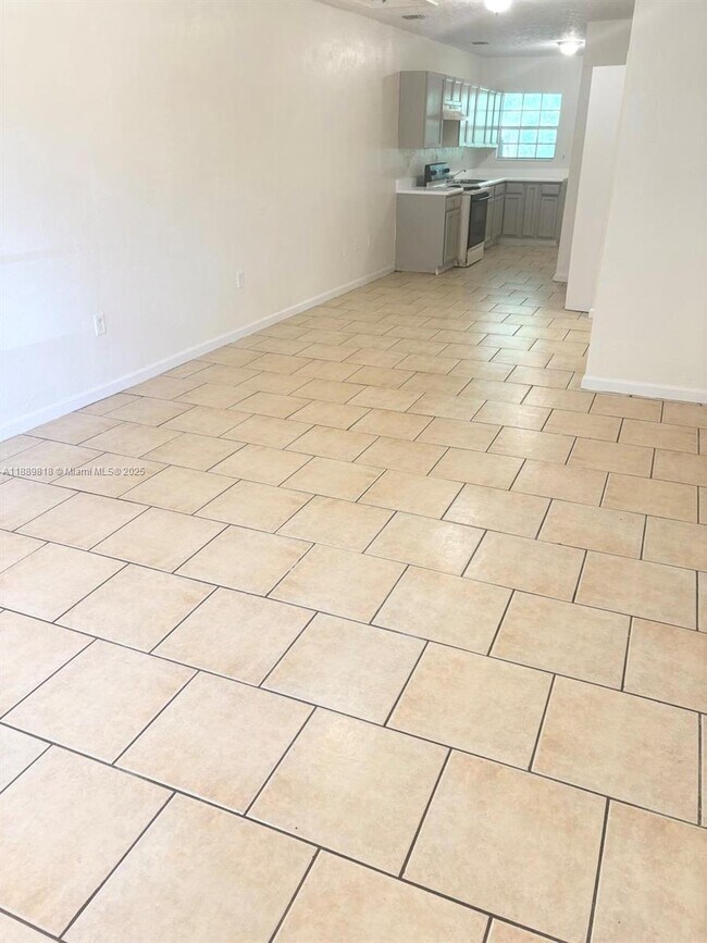 Building Photo - 10621 SW 170th Terrace