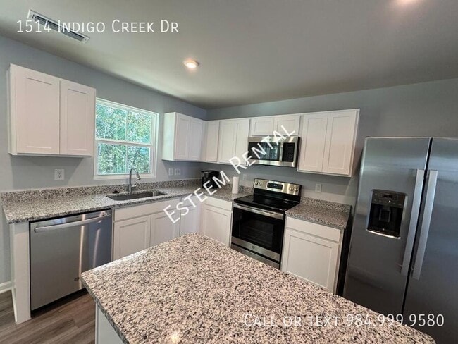 Building Photo - 1514 Indigo Creek Dr