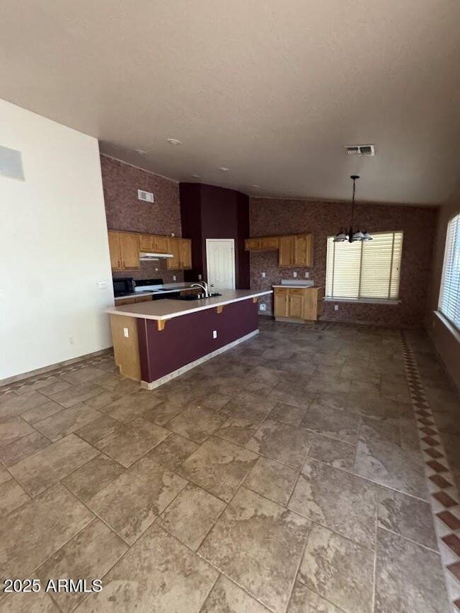Building Photo - 17757 W Eagle Dr