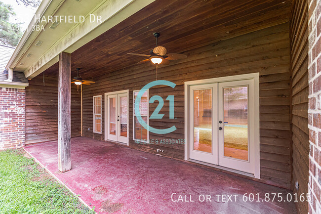 Building Photo - 4 Bed/3 Bath Home in Hartfield