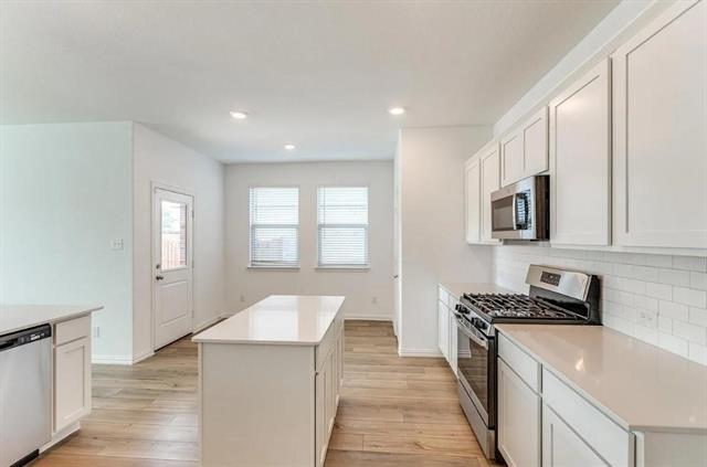 Building Photo - 8500 Gray Squirrel Ln.