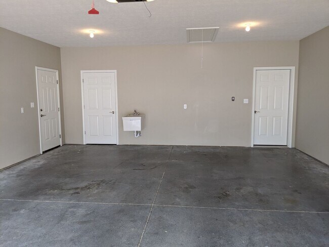 Building Photo - 5456 Dairy Ln