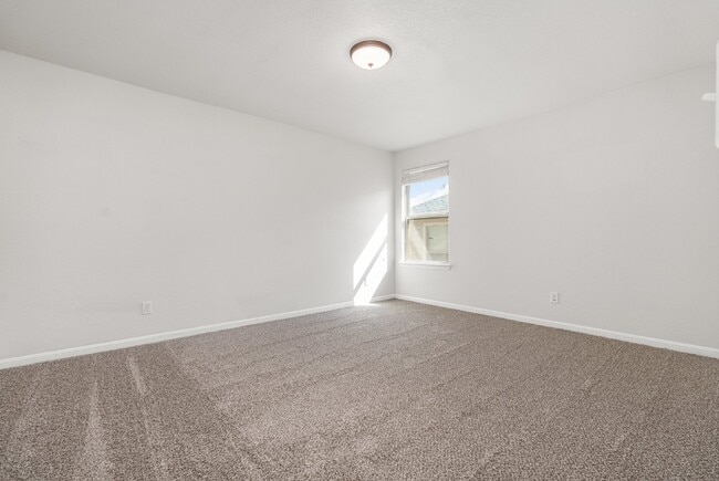 Building Photo - 5938 Cielo Ranch