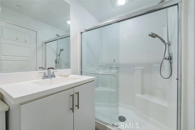 Building Photo - 118 Cadence