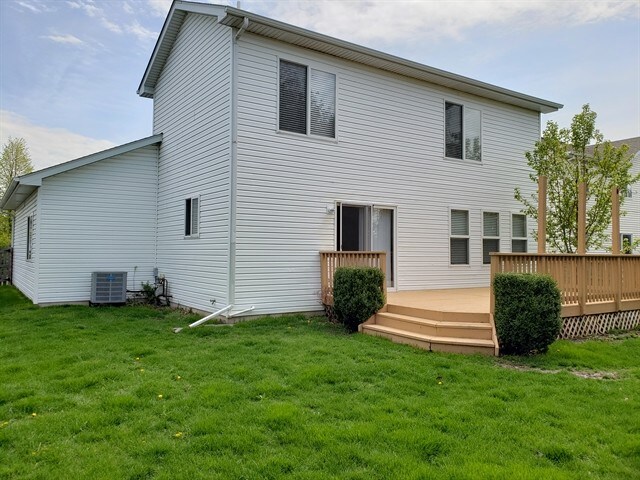 Building Photo - 1655 Quinn Dr