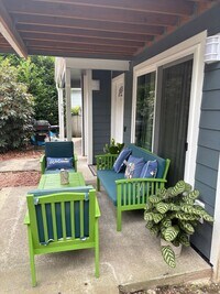 Building Photo - Downtown Renton ground floor gated condo f...